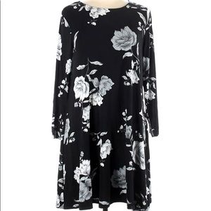 Old Navy plus size long sleeve black floral dress.